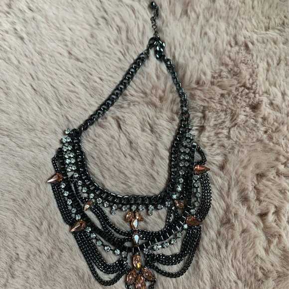 Statement necklace - Picture 3 of 3